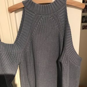 Cold shoulder sweater FINAL PRICE